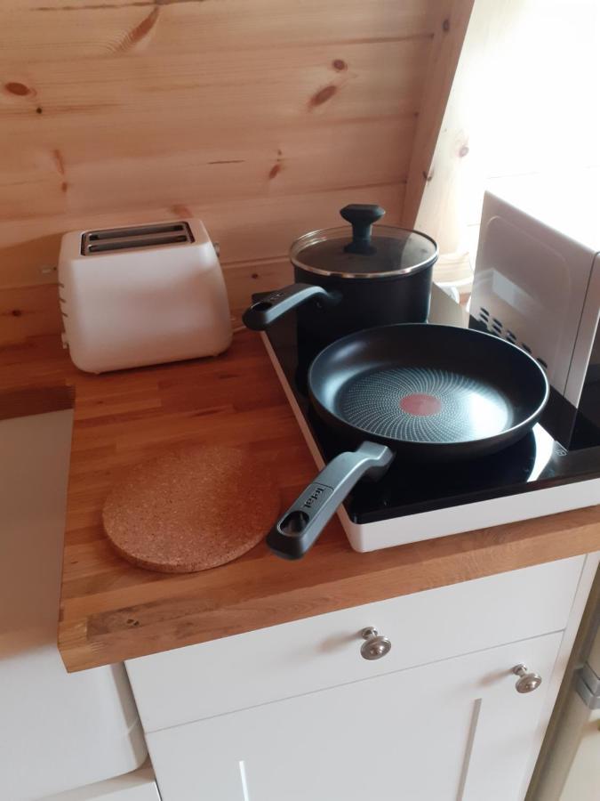 فندق The Sleepy Crofter Glamping - أكيلتيبوي المظهر الخارجي الصورة